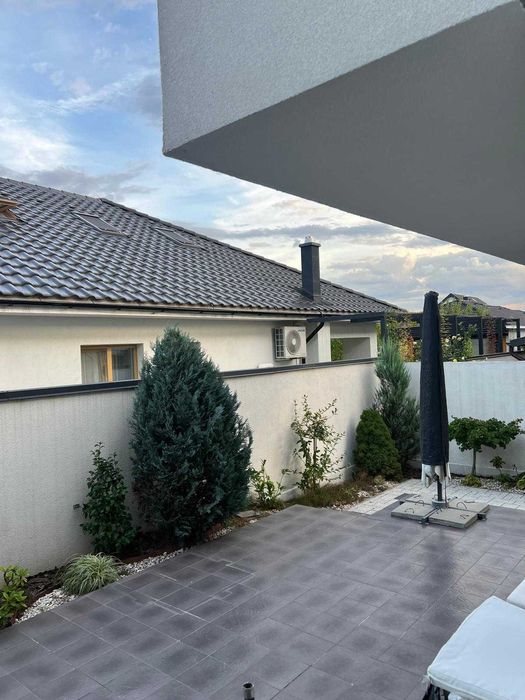 Casă de vanzare tip duplex, 111 mp, zona "Maru de Aur"