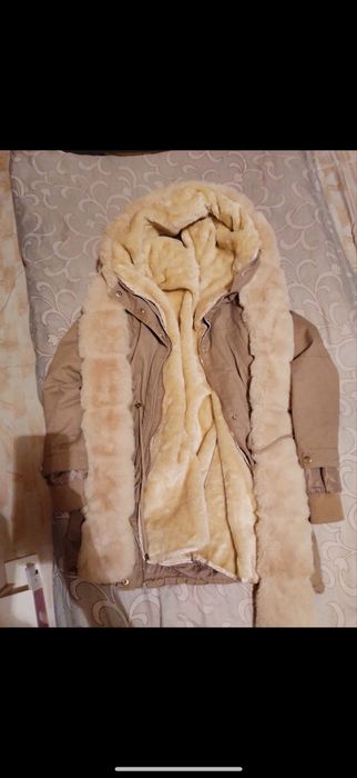 Веши в хорошом состояние б/у продаю недогоро и договорная  и