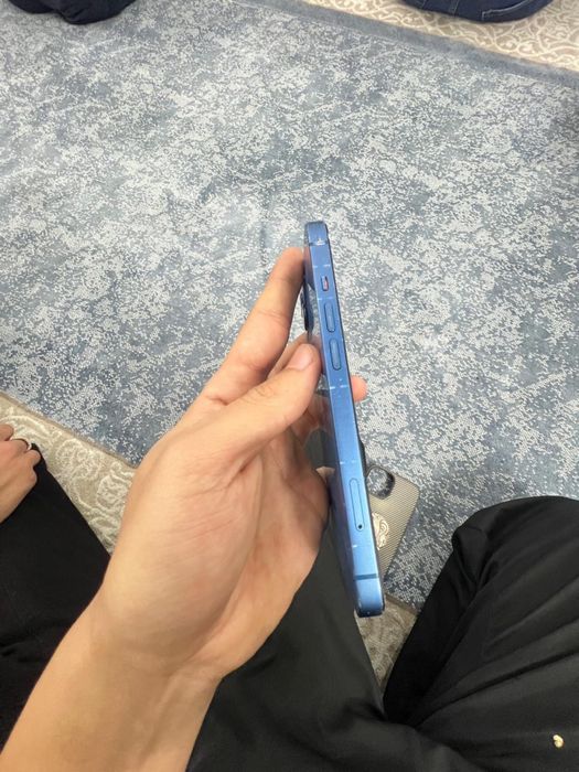 Продаю айфон 13 128 гб