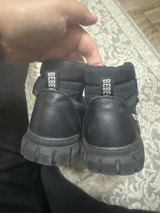 Продам кожаные ботинки осень 39р