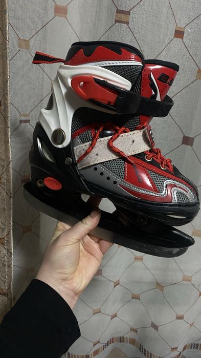 Продам коньки.Размер 28-30