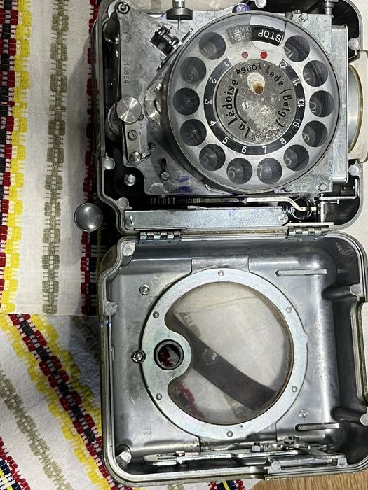 Стар часовник за състезателни гълъби