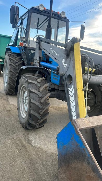 Продам МТЗ трактор беларус с куном и прицепом