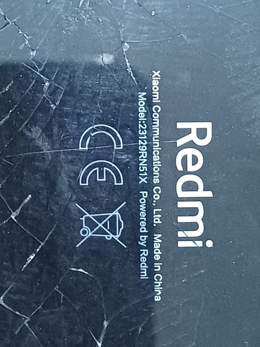 Xiaomi Redmi A3 cu displayul spart. Placa este buna
