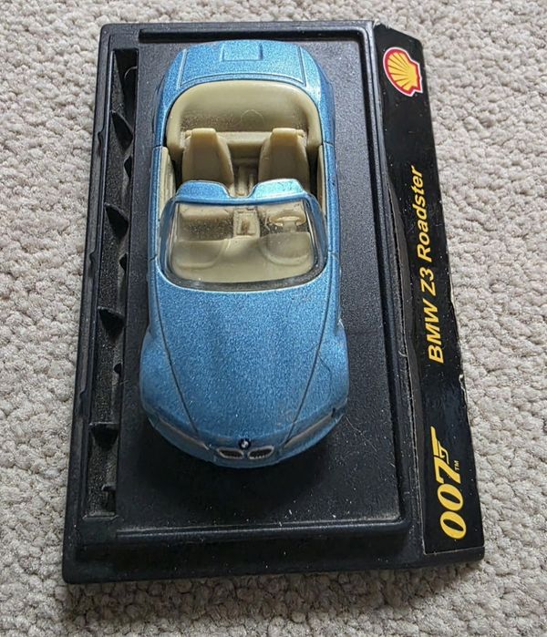 4 Masinute din colectia 007' James Bond mini 1:36