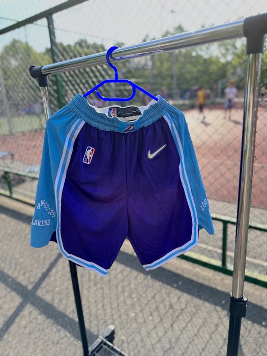 IN STOC !!! Compleu Nike NBA Shorts Los Angeles Lakers City Edition