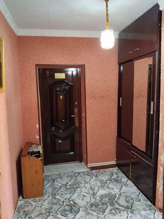 uch honalik uy  sotiladi