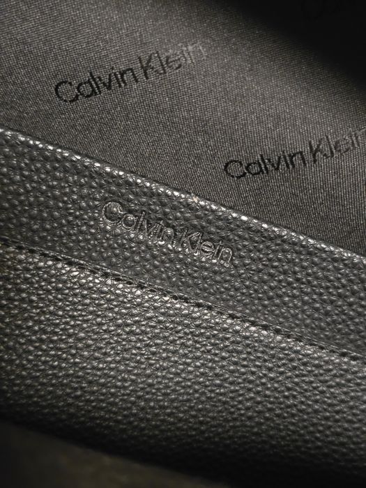 Calvin Klein оригинална дамска раница