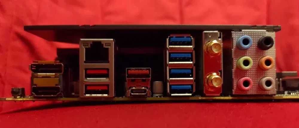 Ryzen 5 7600X3D ново дънo MSI B650 GAMING WIFI + 16GB DDR5 /опция 32GB