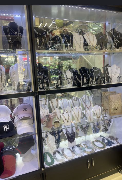 Продается витрина