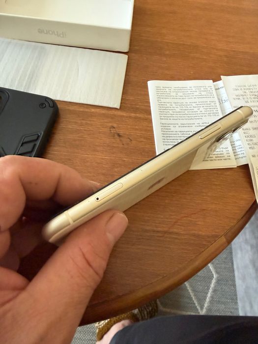 iPhone 11 64gb като нов