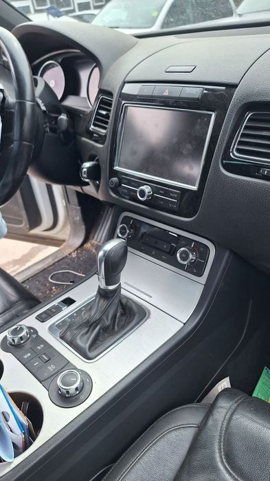 VW Touareg 3.0 TDI V6 ,CRC 245 к.с. 60 броя на части