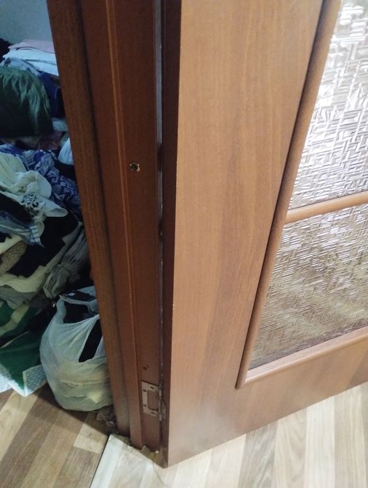 Продам межкомнатную дверь