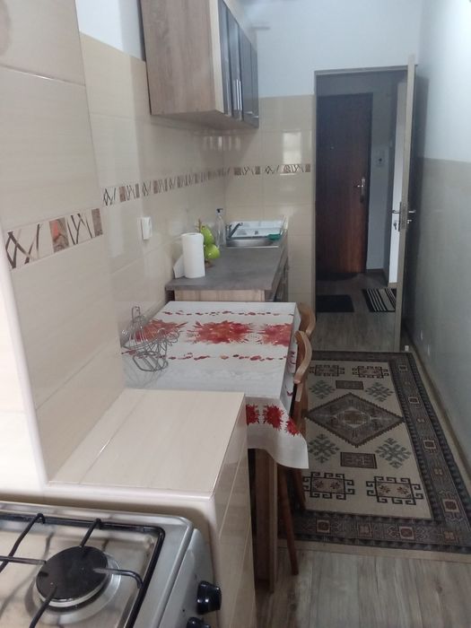 Garsoniera de închiriat