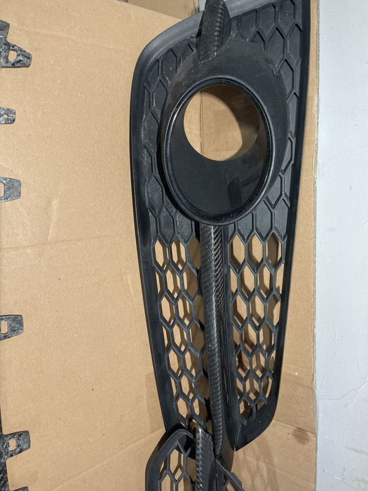 Grile bara față carbon Audi S8 plus D4