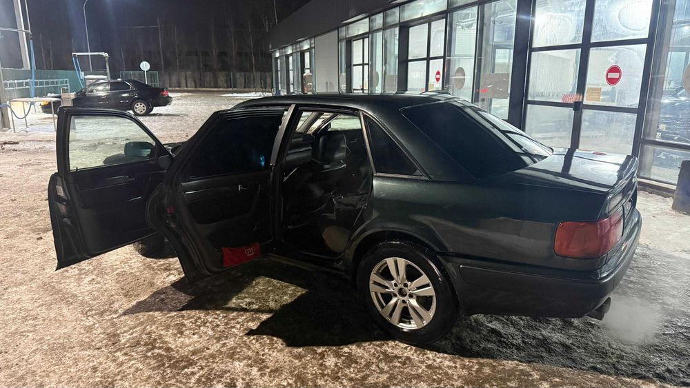 Продам ауди 100 с4 2.8