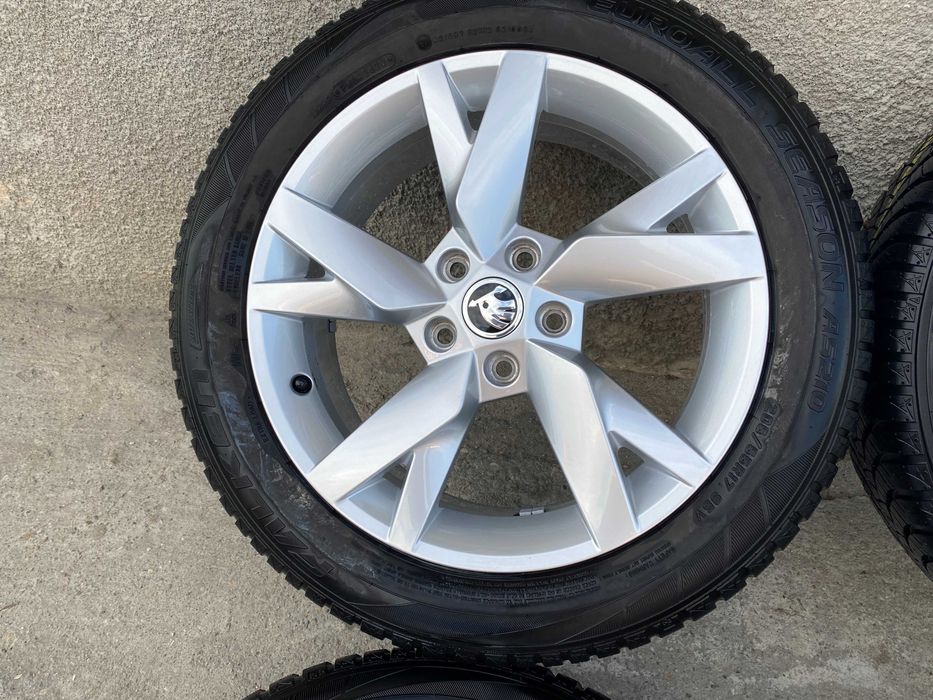 Jante originale Skoda 17 cu anvelope All Season