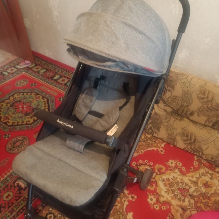 Коляска летняя лёгкая