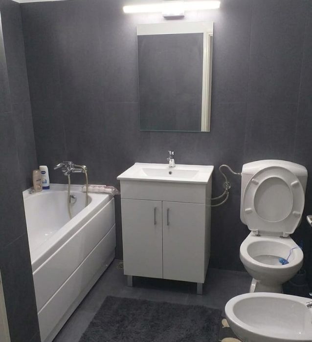 Închiriez apartament Nou la Casă (parter)600€  telefon 0723380602