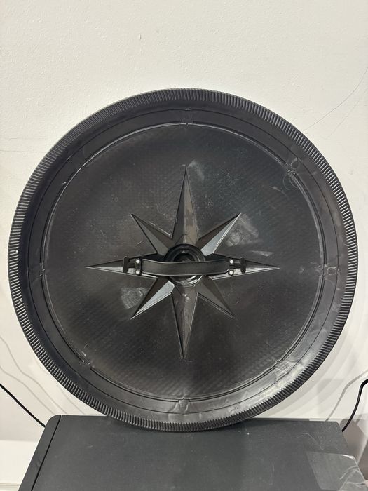 черно-серебряный щит 45*45