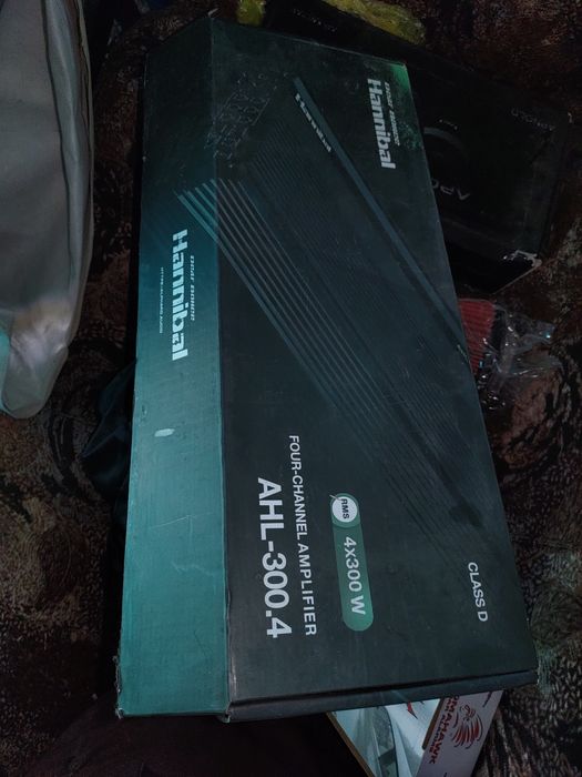 Усилитель четырехканальный,динамики для авто,пищалки.