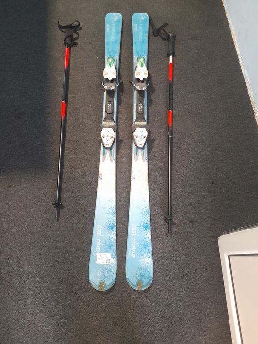 Set complet ski dama cu clapari marimea 40, skiuri head, bete si casca