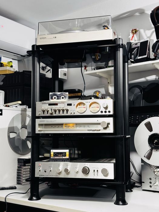 Linie PIONEER seria 3000 cu Rack audio,amplificator,deck,tuner,pick-up