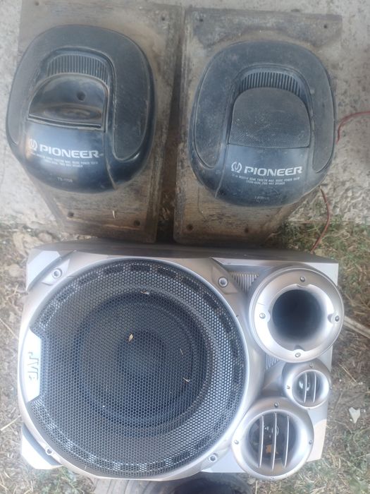 Автомагнитол продам.