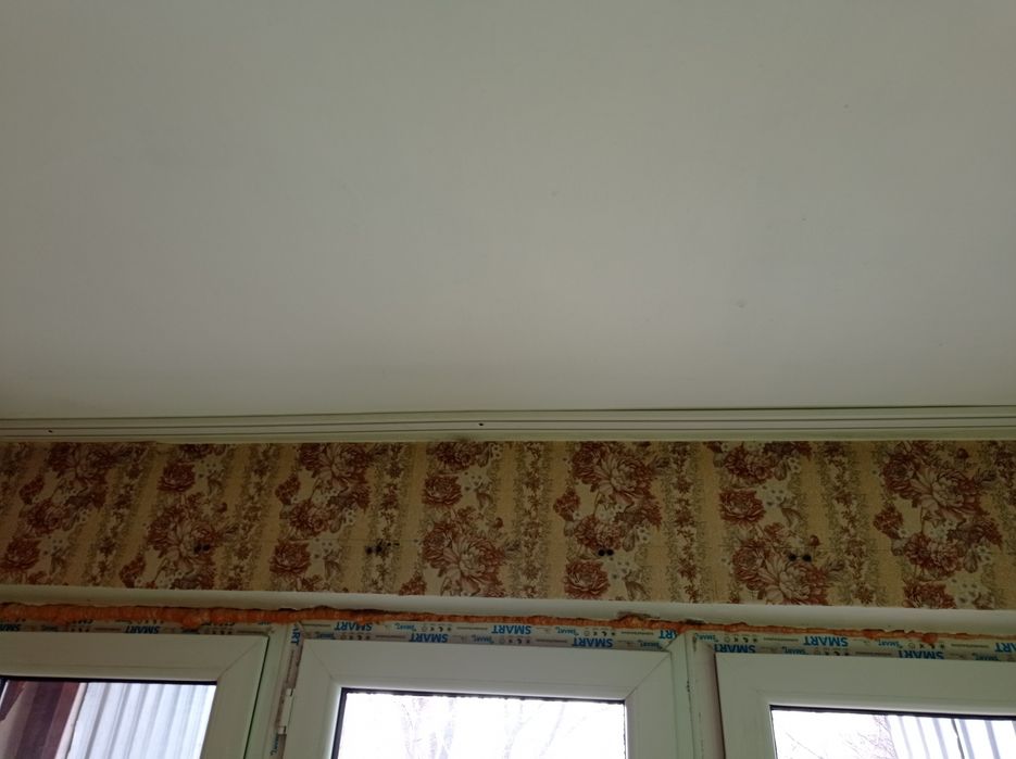 Продам карнизы потолочные