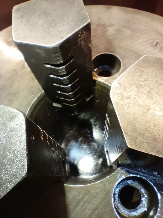 Токарный патрон 200