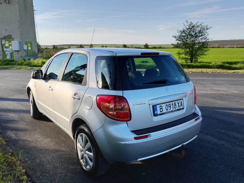 Продавам Suzuki SX4