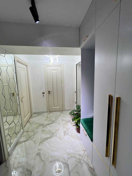 Жк"Silk Road" 2/4/9  Квартира рядом с Буз базар/М.Горький/Бий м Срочно