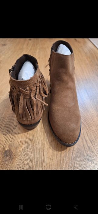 Ghete piele Lasocki 40