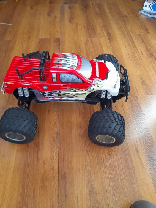 Automodel electric 4x4 hong nor megalith