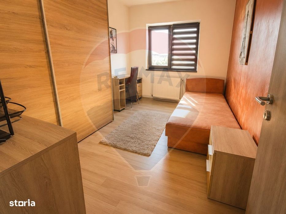 Apartament cu 3 camere de inchiriat-Bistrita Lac — fotografia 1