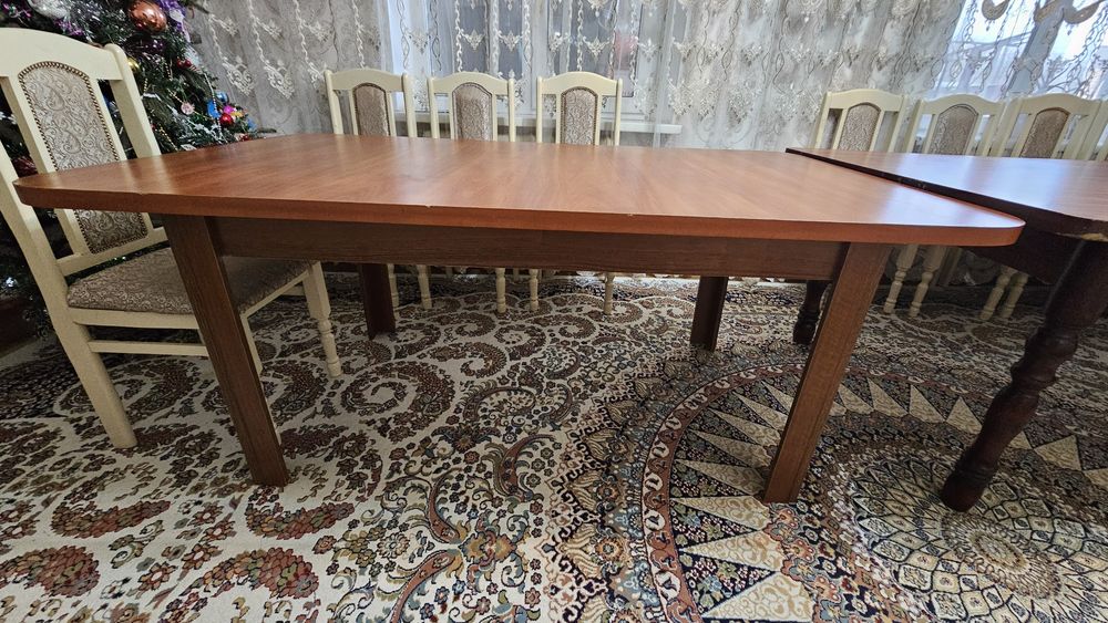 Обеденный стол 3