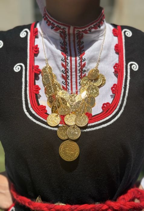 Пендари за народни носии