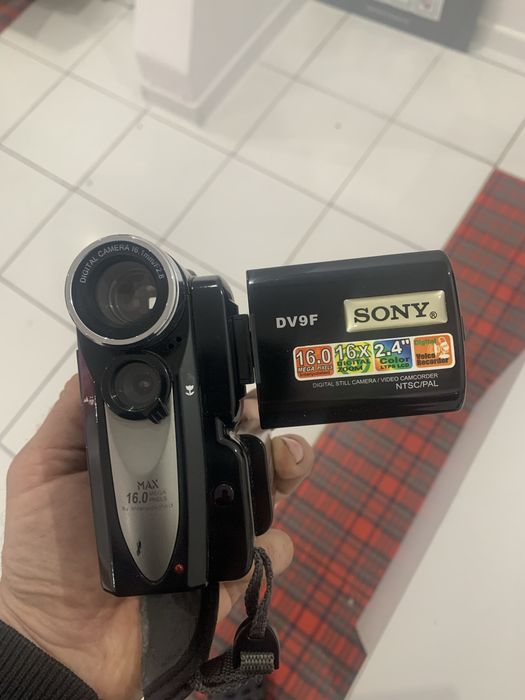 Видео камера SONY