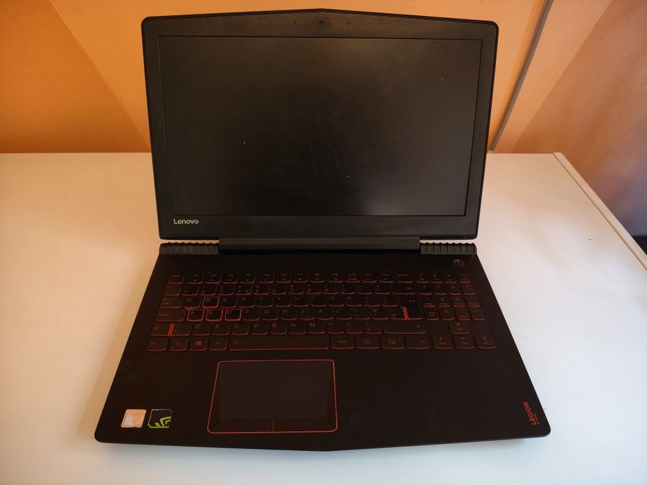 Dezmembrez laptop Lenovo