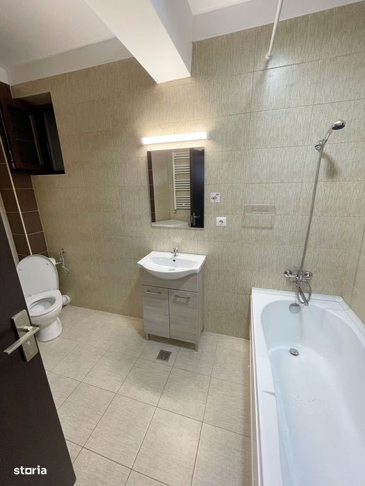 Demisol inalt luminos si uscat | Proprietar | 60 mp | Păcii - Sector 6