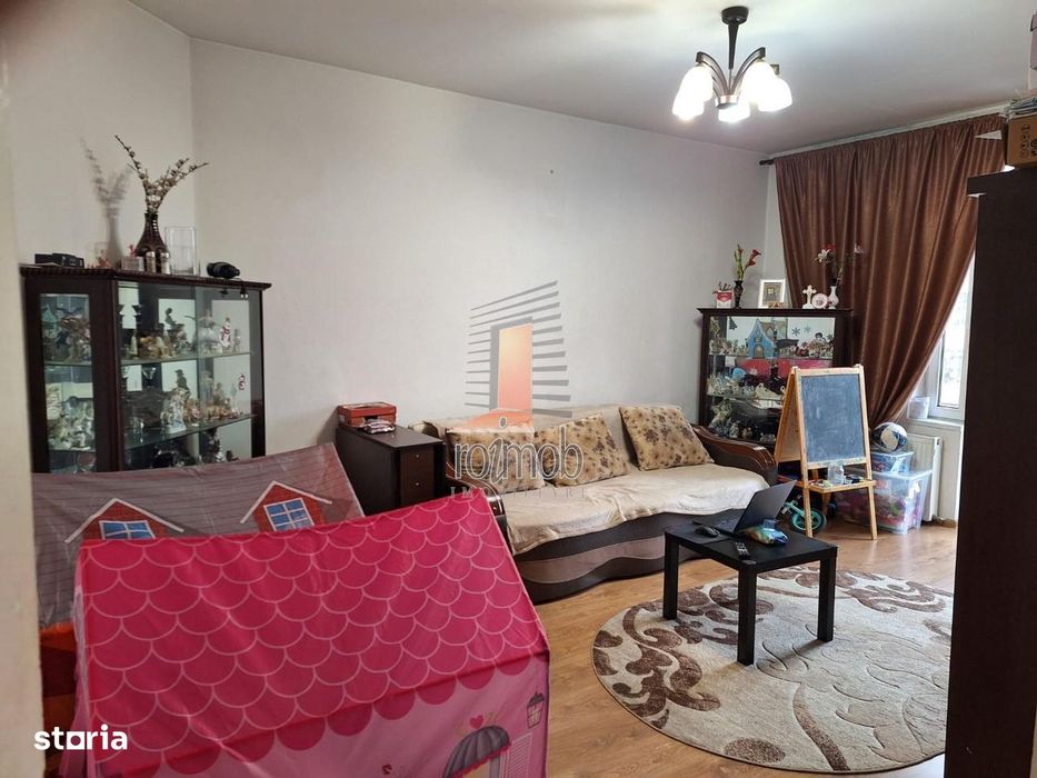 Apartament 4 camere decomandat Batistei