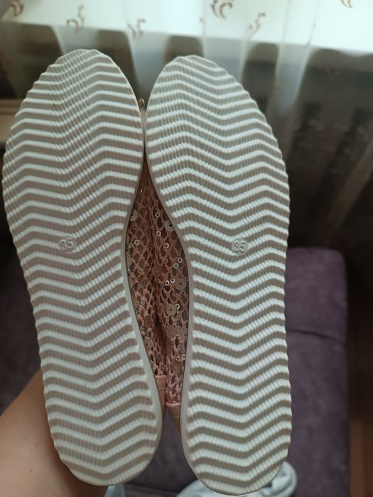 Балетки, кроссовки ,тапочки 35-36р