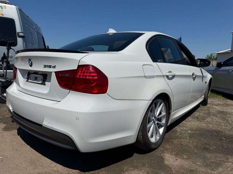 Dezmembrez BMW seria 3 E90 2.0 N47