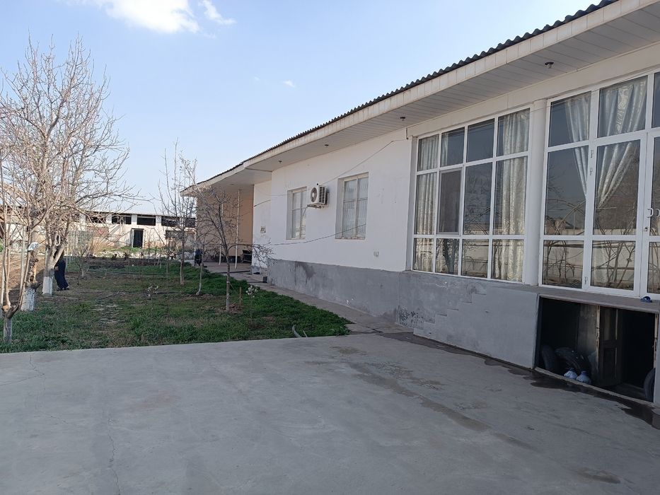 Срочна Уй сотилади