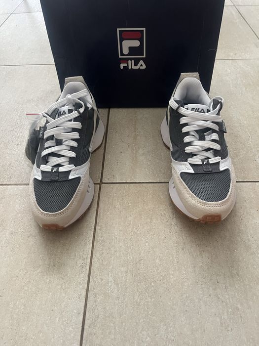 Нови маратонки Fila размер 38