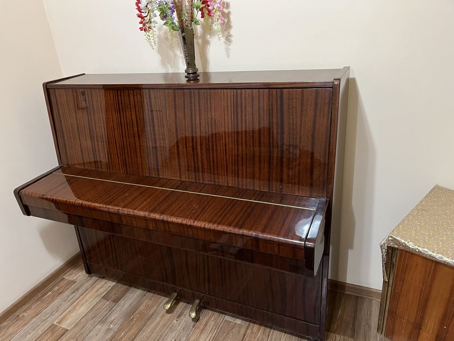 Пианино Беларусь в отличном состоянии