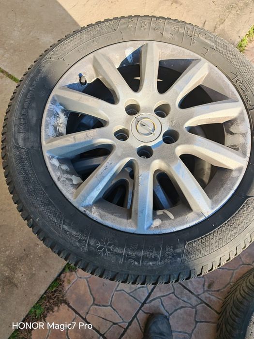 Зимни Гуми с Джанти 205/55/16