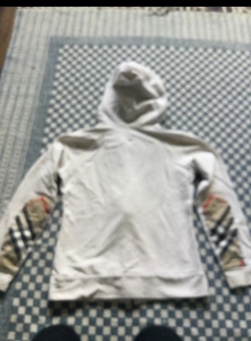 Bluza burberry alba marime s