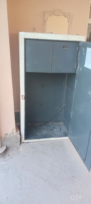 Sif sotiladi kattasidan