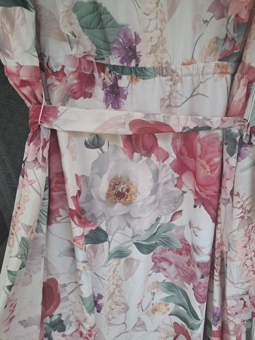 Superbă rochie damă de ocazie H&M(44), Nou!